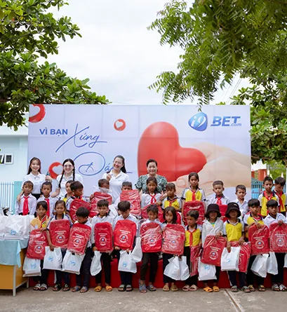 Tổng quan về 01win55, nhà cái cá cược trực tuyến hàng đầu Việt Nam, với giao diện hiện đại và các sản phẩm đa dạng.